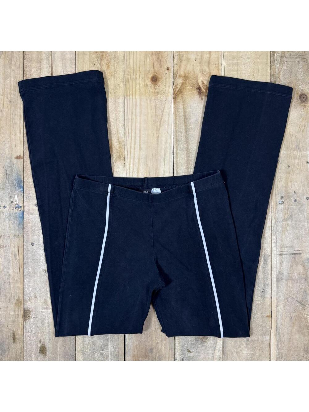 Straight Leg leggings with one strip down each leg